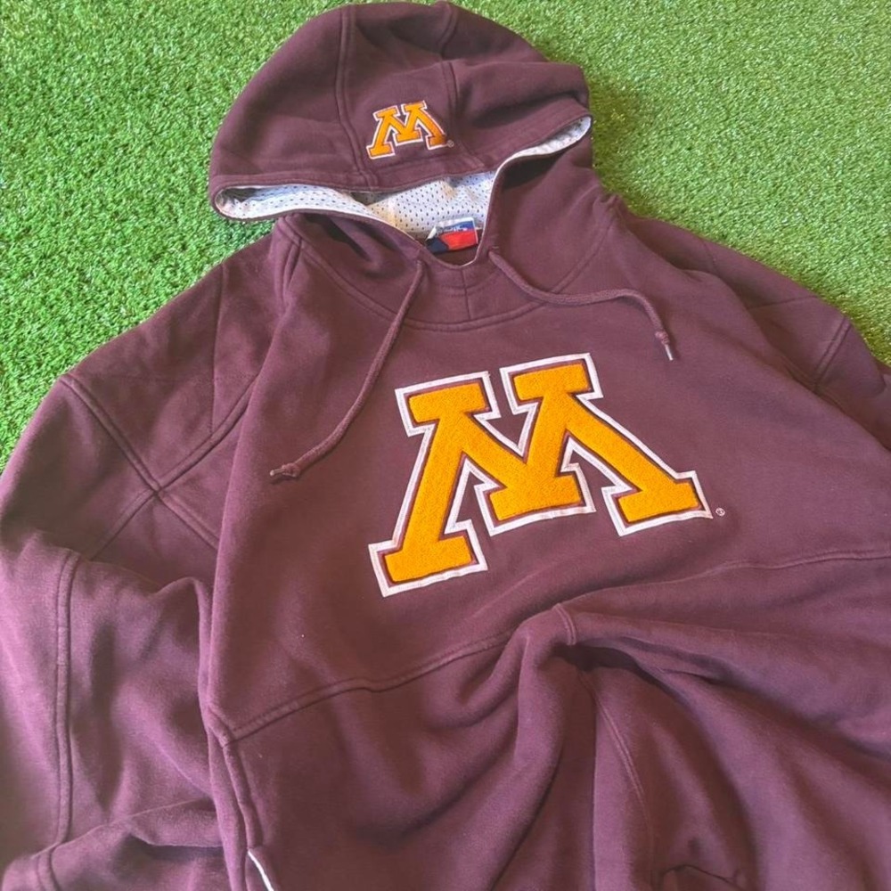 Vintage 90s majestic super heavyweight University of Minnesota y2k 2000s hoodie
